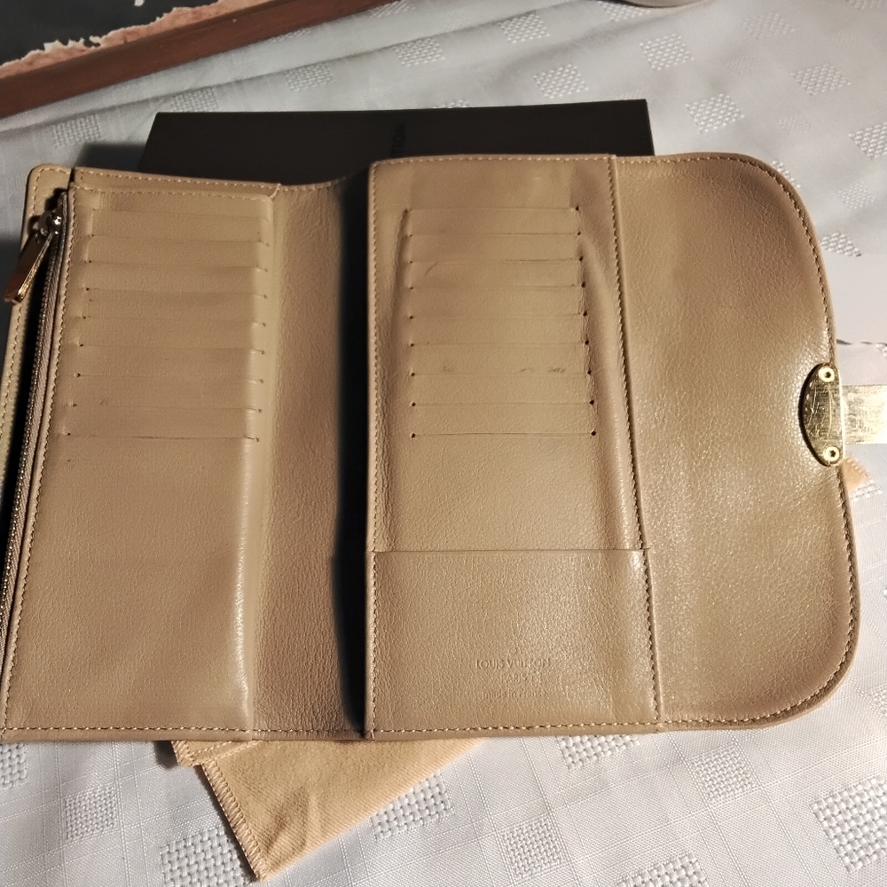 Louis Vuitton Amelia Mahina Wallet full inclusion with COA - Picture 4 of 16